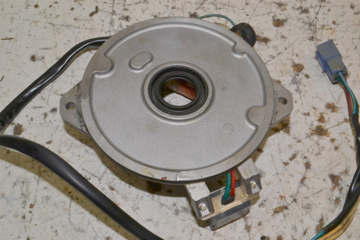 Yamaha SR 250 Exciter Ignition Stator Generator 3Y6-81410-10 Yamaha SR 250 Exciter Ignition Stator Generator 3Y6-81410-10