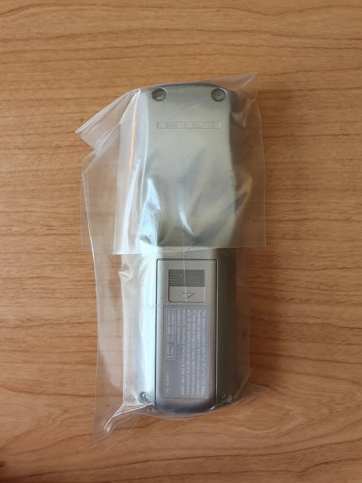 Genuine Canon Projector Remote Control RS02 Unused - Image 2 of 2