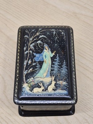 Vintage russische handbemalte & signierte Lackdose Volkskunst Märchenland Design