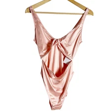Good American Bubble Pink Twist Front Cut Out One Piece Swimsuit Size Medium