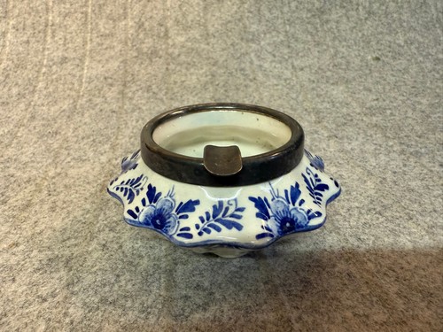 Vintage DELFT Holland Round Personal Ashtray Metal Ring - Picture 3 of 10
