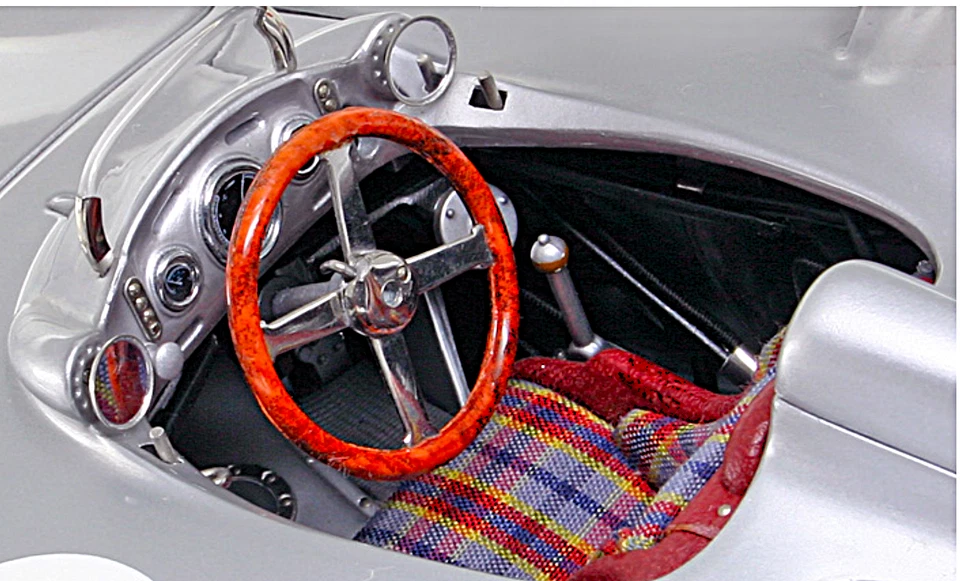 CMC Mercedes-Benz Race Car Vintage Racer LeMans Racing Classic 1:18 - Image 4 of 4