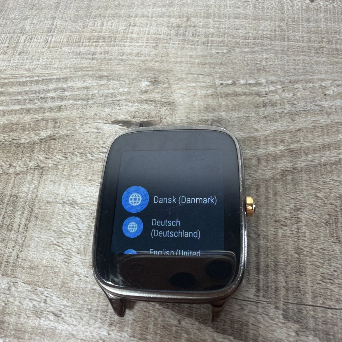 Preços baixos em Smartwatches ASUS ASUS ZenWatch 2 desbloqueados