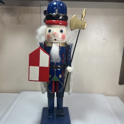 VINTAGE KINGSBRIDGE Hand Painted Deluxe Euro Style Wooden Nutcracker 20'' Look