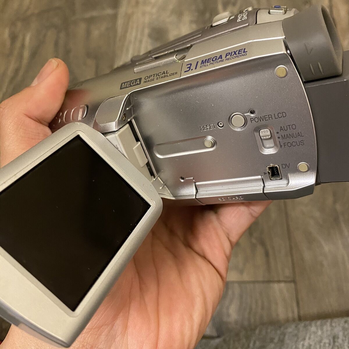 Panasonic NV-GS250 Silver Camcorder MiniDV Digital Video Panasonic NV-GS250 Silver Camcorder MiniDV Digital Video