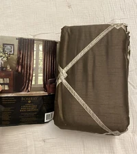 BOMBAY 84 in Lenght window  one panel