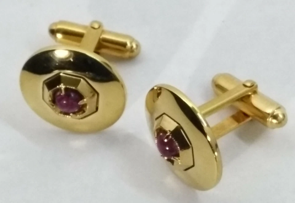 Vintage Sterling Silver 24kt Gold KaratClad Synthetic Ruby Cufflinks - Image 4 of 4