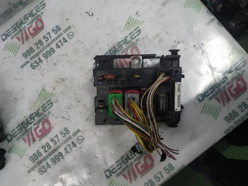 BSM B3 Caja Reles/Fusibles para PEUGEOT 307 (S1)(04.2001) * 305039 - Imagen 2 de 3