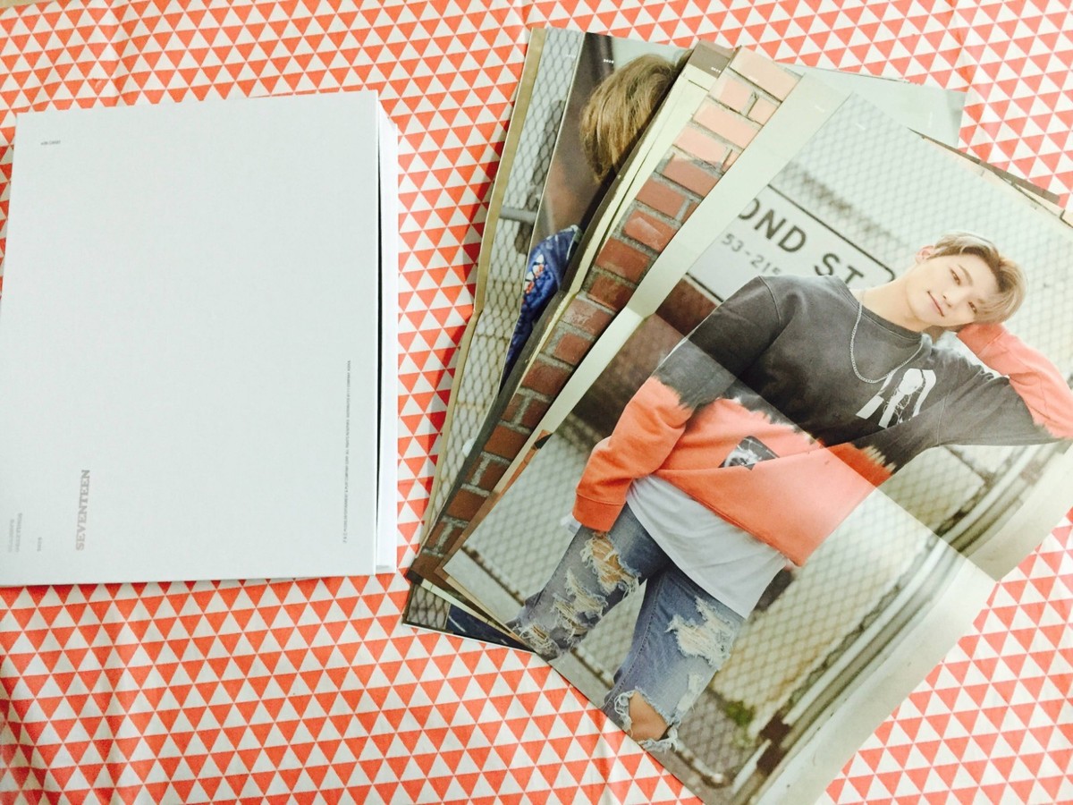 Seventeen 2019 Season's greetings Poster calendar separated item