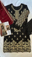 Pakistani shalwar kameez SALE M left 