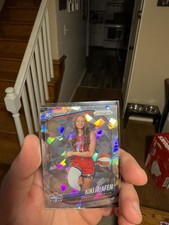 2025 WNBA Prizm Cracked Ice Kiki Iriafen RC Rookie Variation