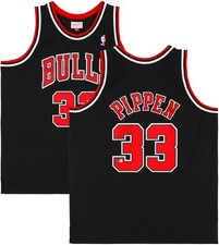 Grey Flannel's Basketball Hall of Fame Induction Auction Results 8