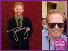 Jesse Tyler Ferguson Modern Family SIGNED 8X10 Photo 
