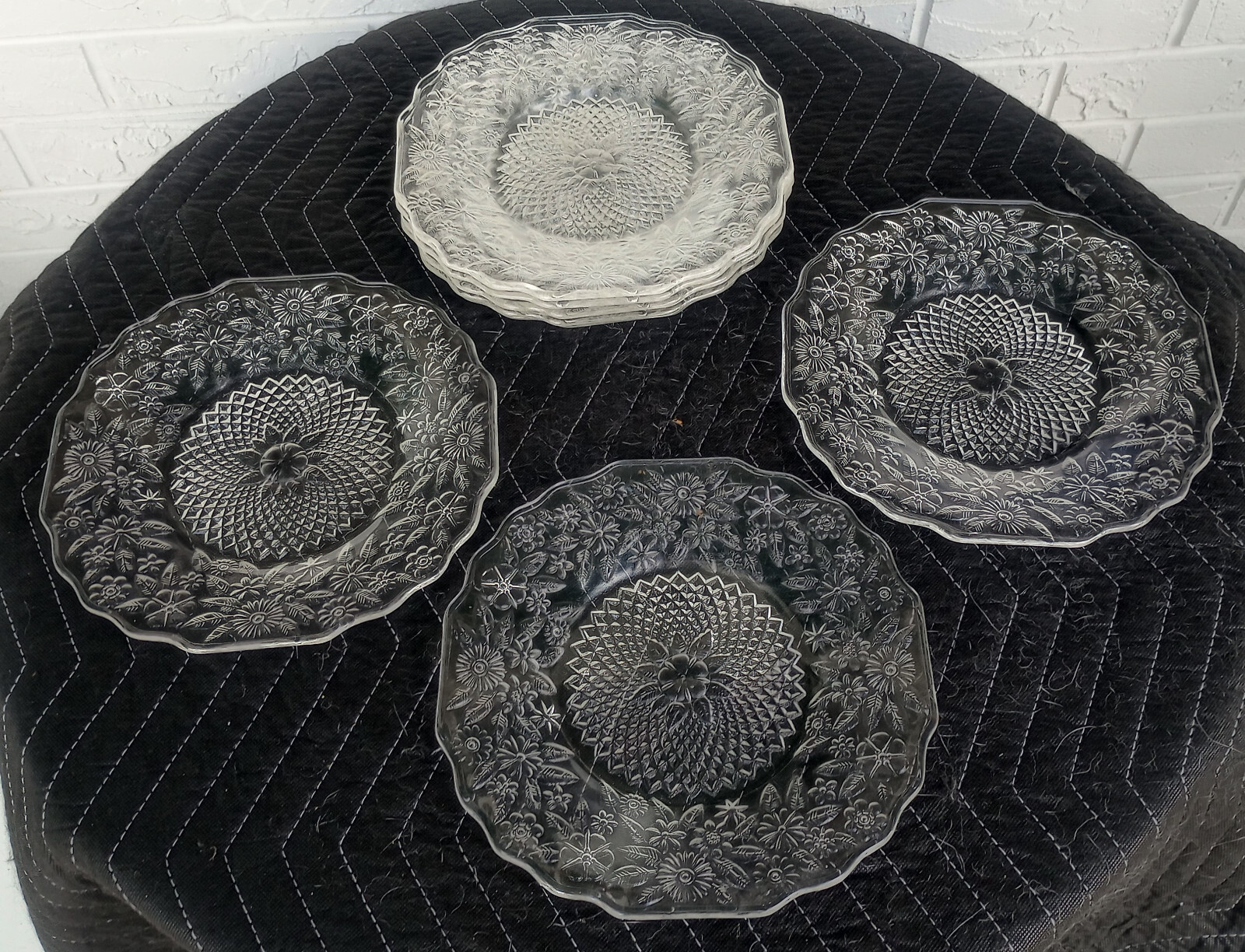 Set Of 8 Antique Pineapple & Floral Indiana Glass Salad 9 1/4 Inch Plates