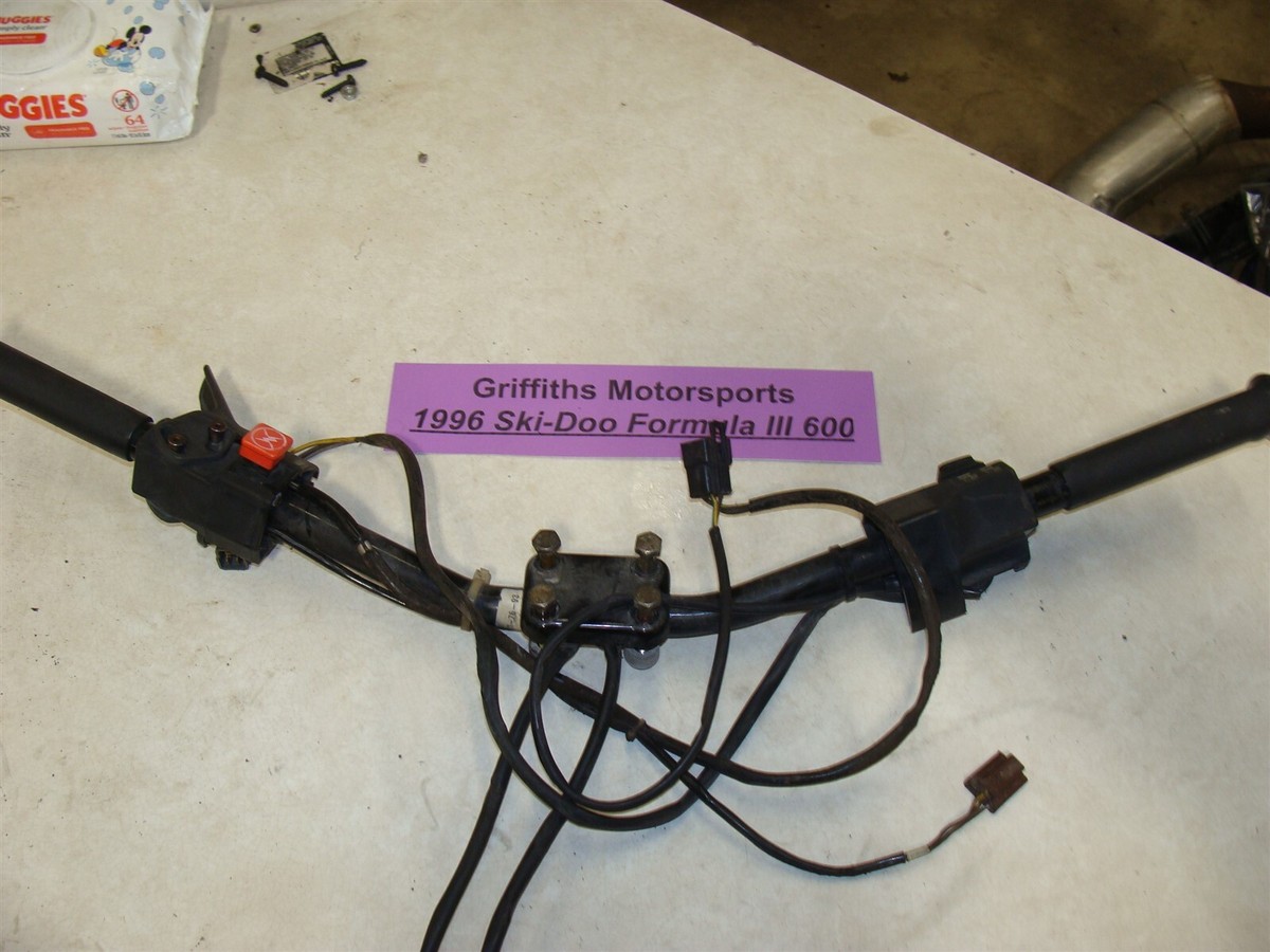1996 SKIDOO FORMULA 3 iii 600 bars handlebar clamp switch thumb