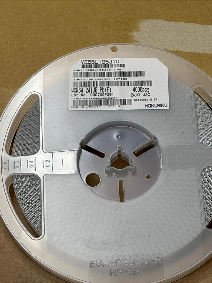Resistencia de terminal ancho Hokuriku WCR64 241 240Ohm 5% película gruesa SMD JAPÓN Foto 3 de 4
