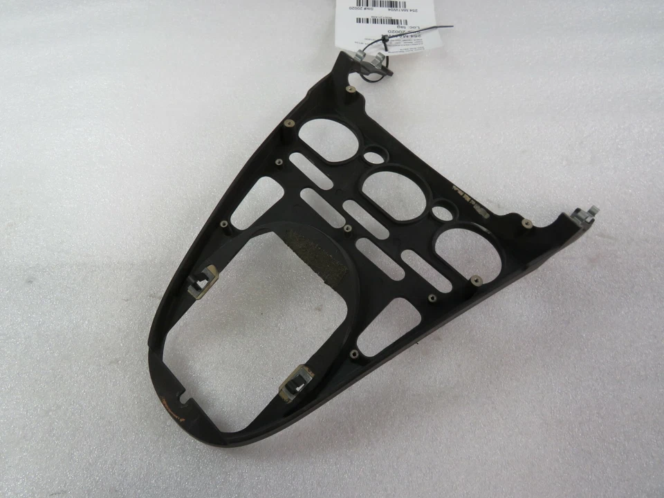 Maserati Cupé, Spyder F1, Bisel Climatizador, Negro, Usado, P/N 185736 Foto 4 de 4