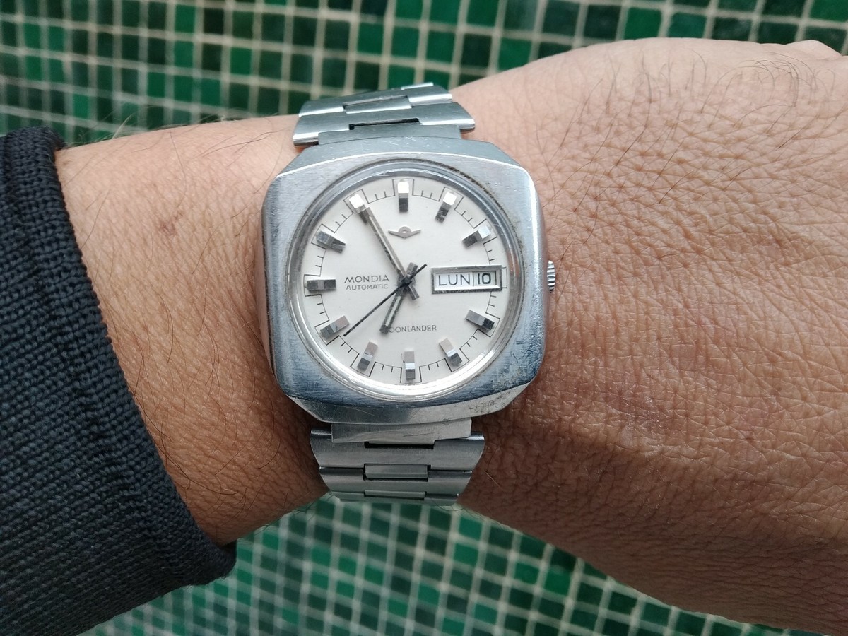 MONDIA MOONLANDER MANUFACTURED BY ZENITH AUTOMATIC COLLECTORS RARE