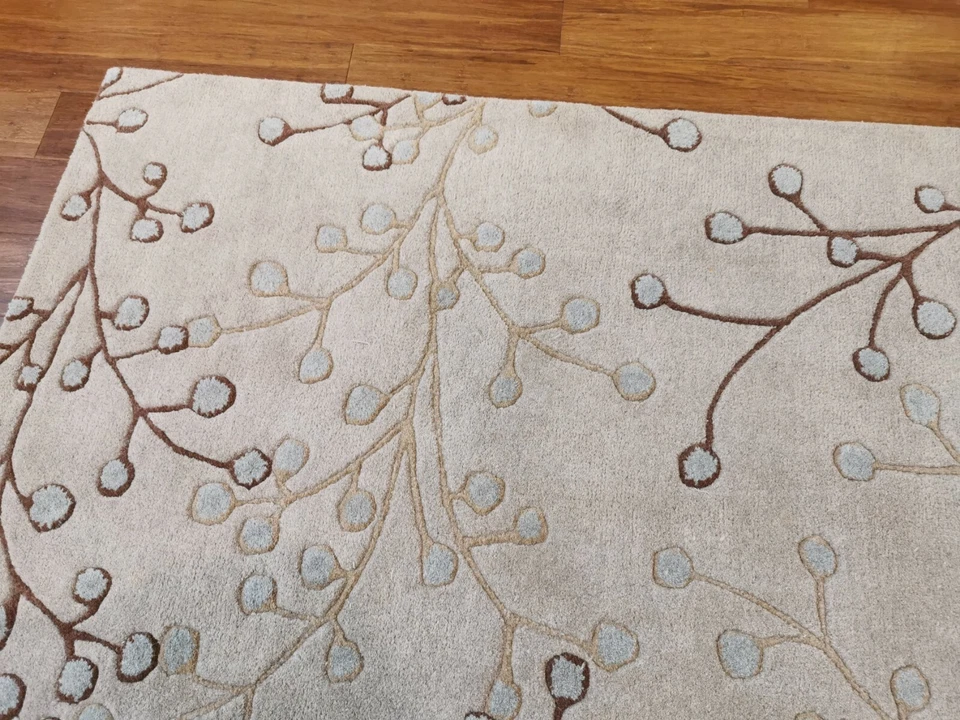 SALE - 100% Wool Springtime Area Rug 5'6" x 3'6" -Home Decorators Collection - Image 4 of 4