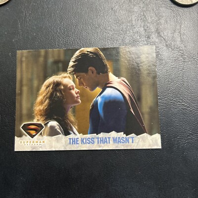 Jb2d Superman Returns 2006 Topps #70 Lois Lane Kate Bosworth Kiss