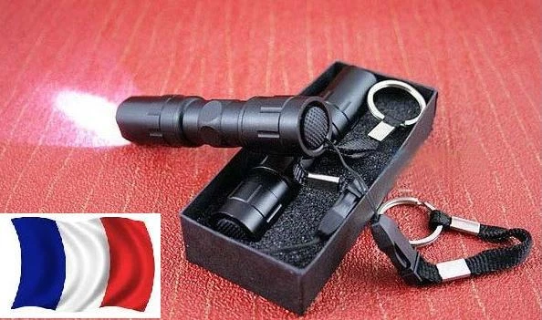 MINI TORCHE ETANCHE LED 3W Lampe de Poche Torche AA Porte Clé clef