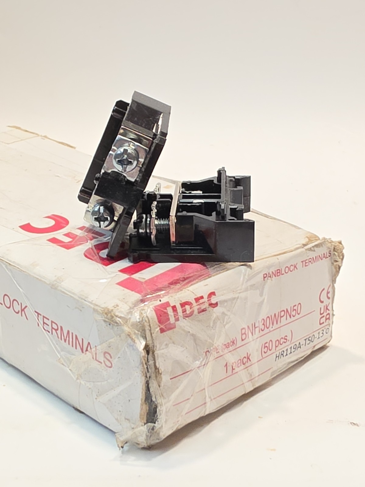 IDEC BNH30WPN50 BN Series Panblock Terminal Blocks 600V 30A Full Box of 50 NEW