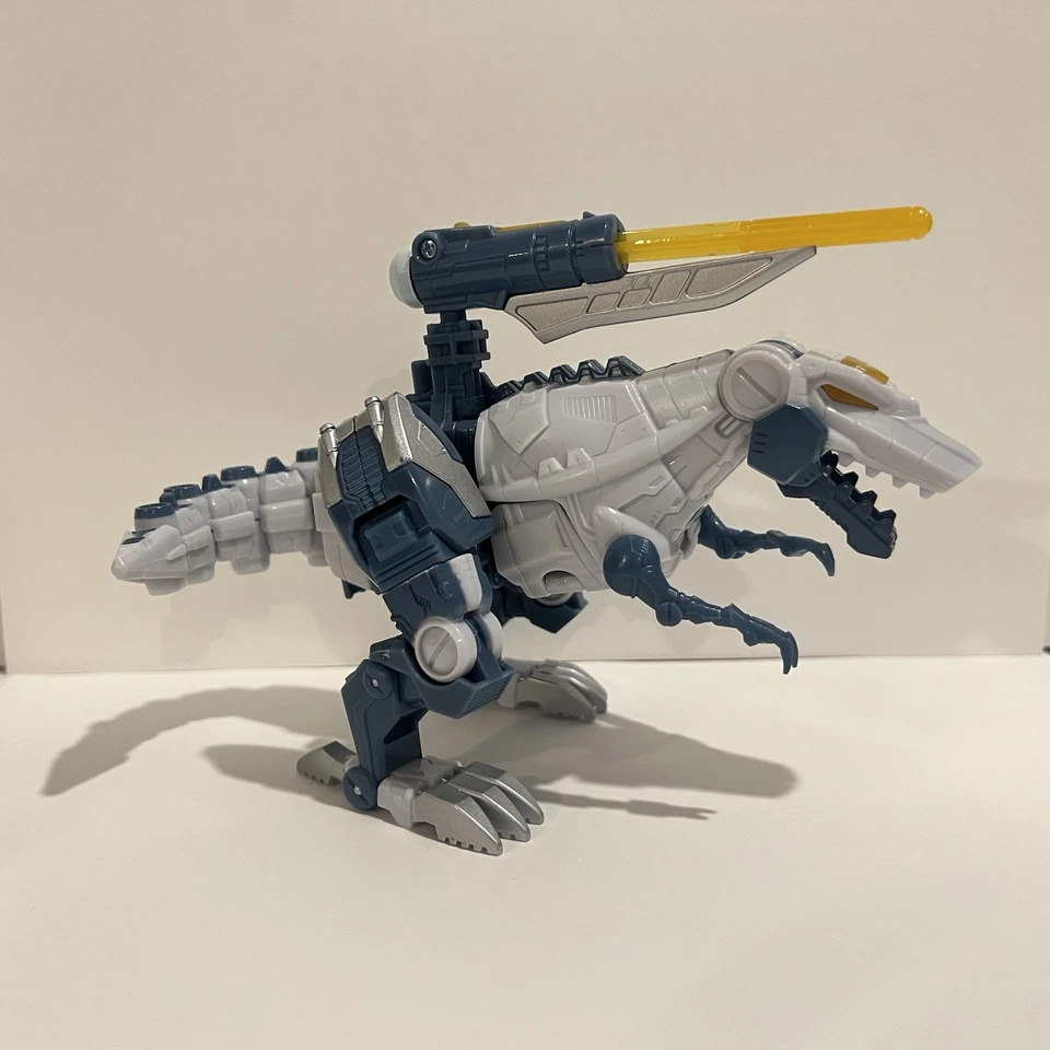 Hasbro Transformers Universe Special Edition Overkill Loose Complete Great Shape - Image 3 of 4