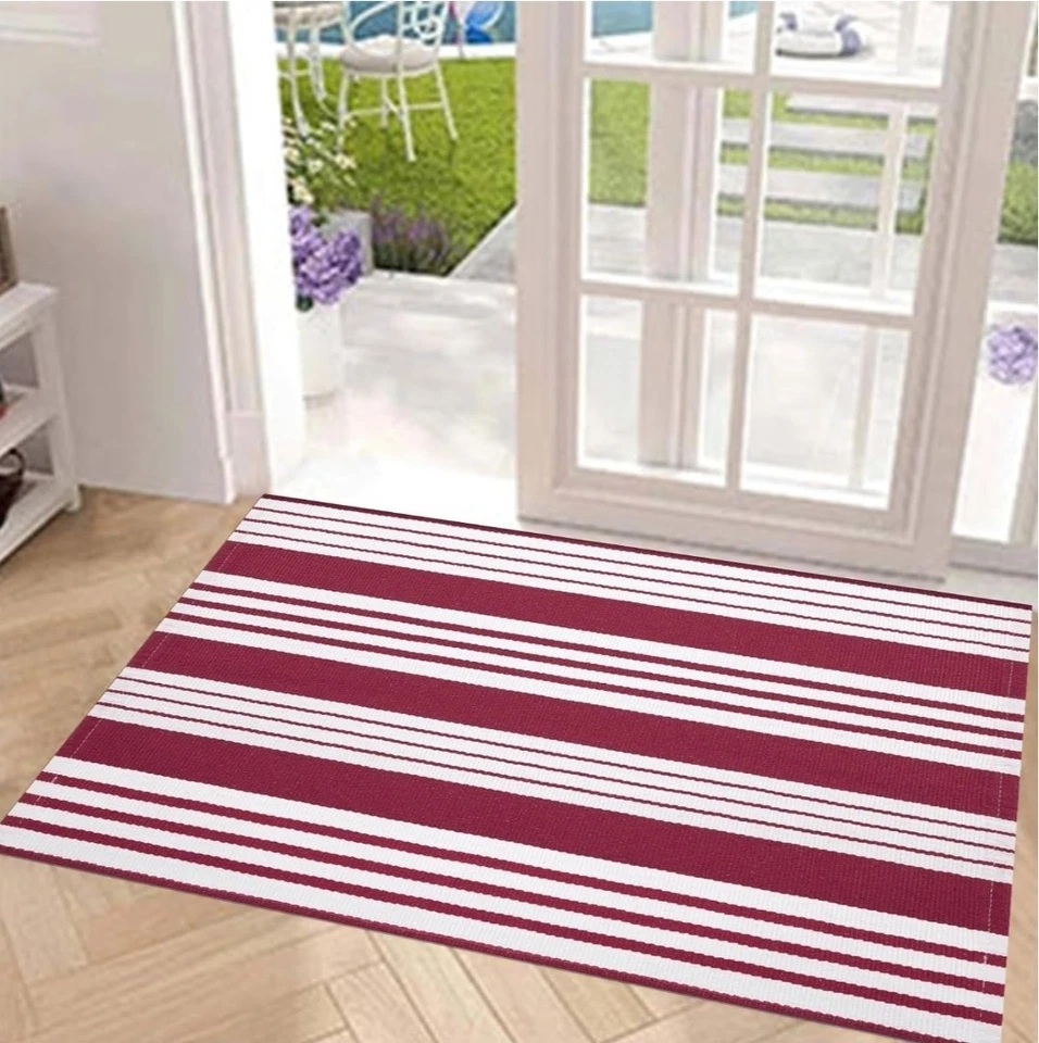 Плетеный ковер для помещений/улицы, красный и белый 2 фута x 4 фута 3 дюйма - Изображение 3 из 3