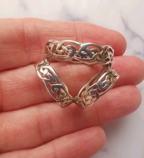 Vintage Sterling Silver Celtic Scarf Ring. R99