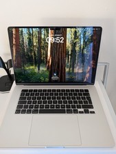 Apple MacBook Air 15-inch 2025 M4 Chip 10-Core GPU 256GB SSD 16GB RAM Silver