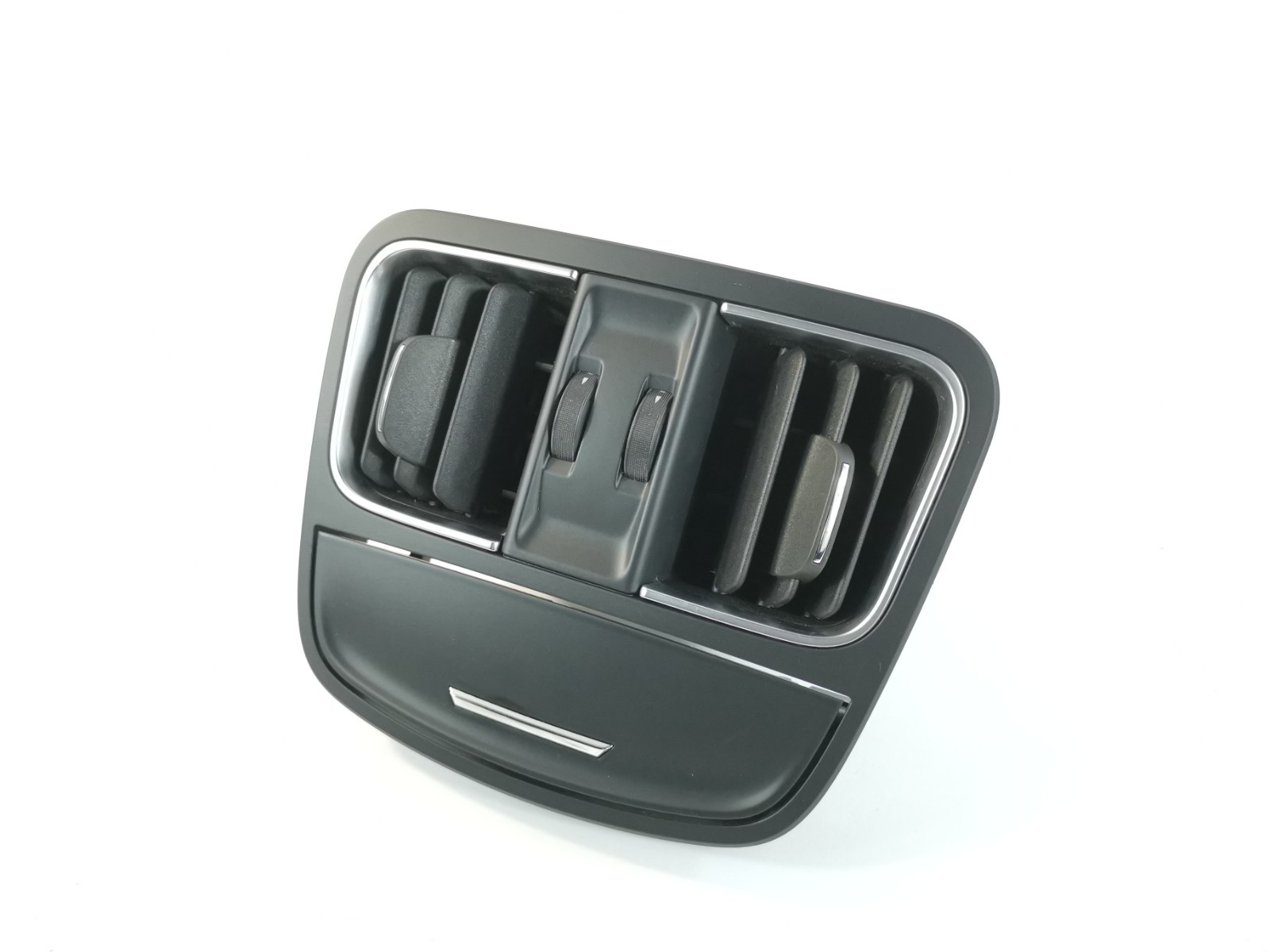 MASERATI LEVANTE S 3.0L 2017  Rear Center Console Air Vent Grille 6700491010 OEM