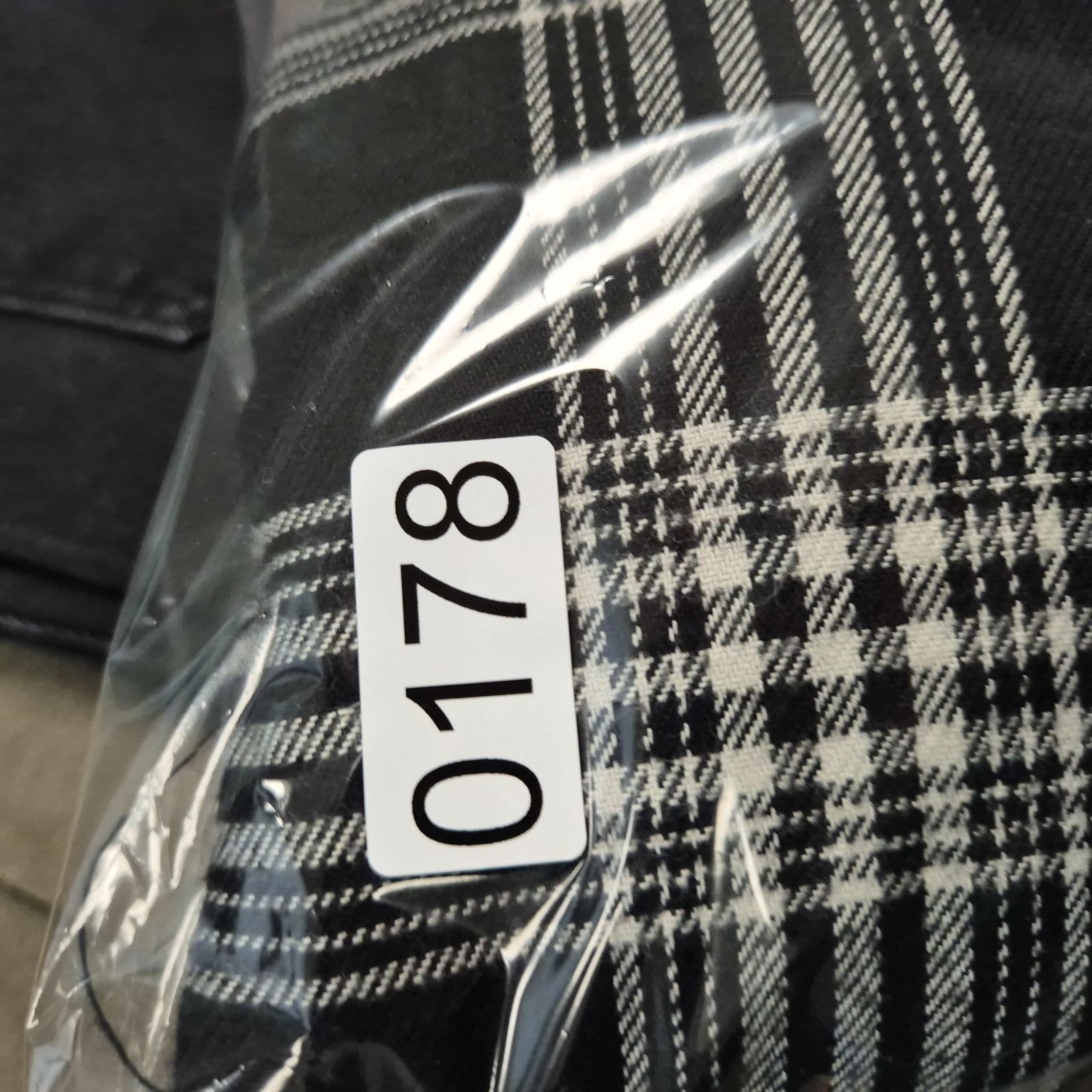 AllSaints Fayette Quilted Shirt Mens Size Medium Black White Plaid Jacket Top image 9
