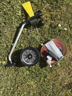 Komplettes Autonnic Research Windgeschwindigkeits- und Richtungssystem. Marine.