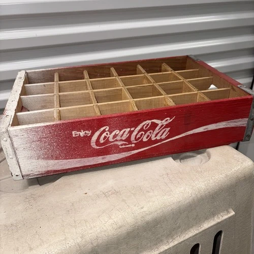 Vintage 24 slot bottle COCA COLA 24 Wooden Carrier Case