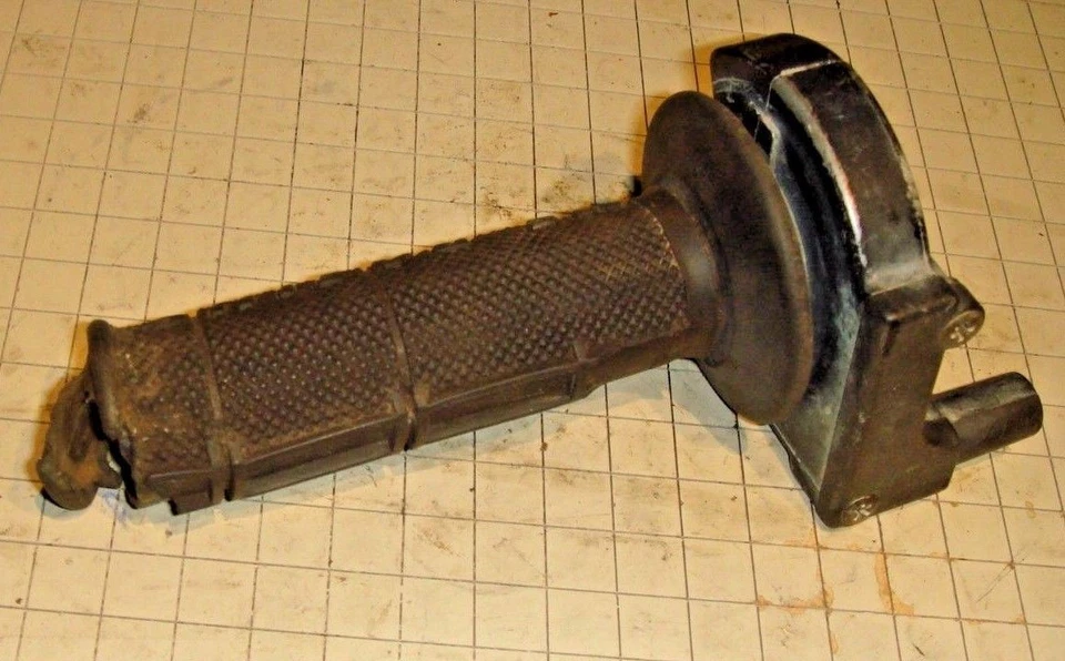 1985 KAWASAKI KL600 КОРПУС ДРОССЕЛЬНОЙ ЗАСЛОНКИ KLR KL - Изображение 2 из 3