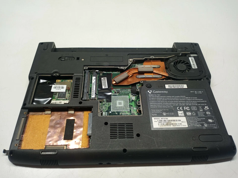 Gateway MT6705 Bottom Casing Laptop MA7 Touchpad No Bottom Covers  - Image 4 of 4
