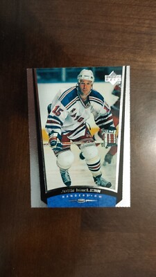 1998-99 Upper Deck John MacLean