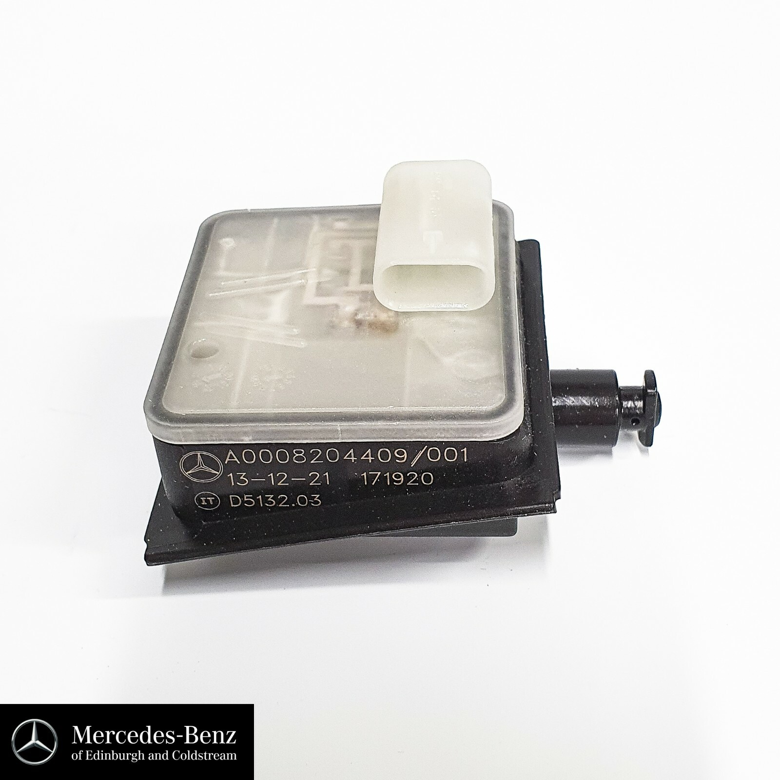 Genuine Mercedes Fuel Flap Actuator Various Models A0008206012 eBay