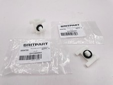 2X RANGE ROVER 2002 - 2009 Clip Part DYC000091