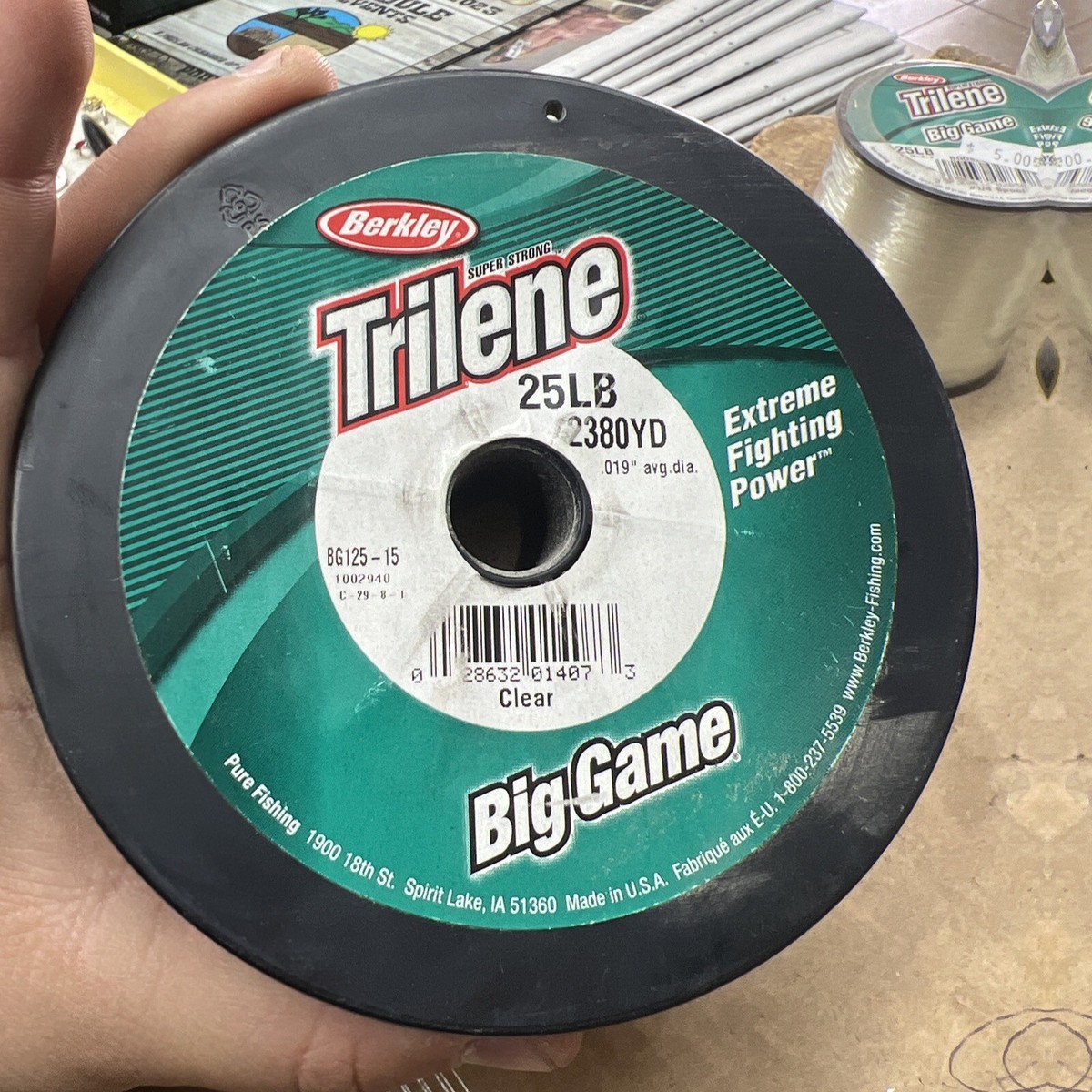 BERKLEY Ligne de pêche transparente en trilène, 6 lb, 100 m | Home Hardware BERKLEY Ligne de pêche transparente en trilène, 6 lb, 100 m | Home Hardware