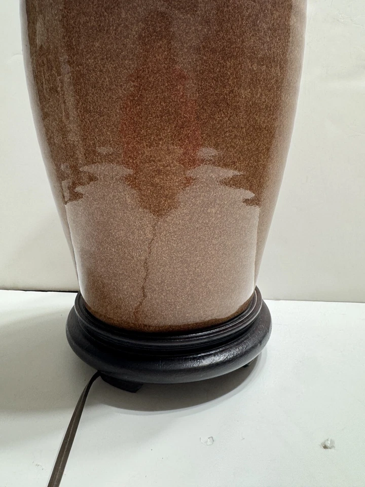 Lámpara de cerámica desconocida vintage marrón/naranja de cerámica con base de madera marrón Foto 2 de 4