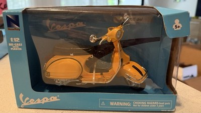 1978 VESPA P200E del YELLOW 1/12 scale scooter moped NewRay for 6'' figures NEW