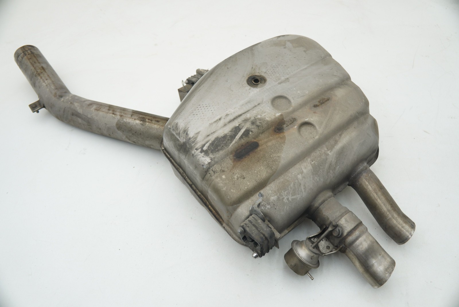 Rear Right Exhaust Muffler Tail Pipe 18307591643 OEM Rolls Royce Ghost Series I