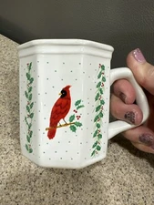 Vintage Russ Berrie Co Christmas Cardinal & Holly Octagon Coffee Cup Mug in EUC!