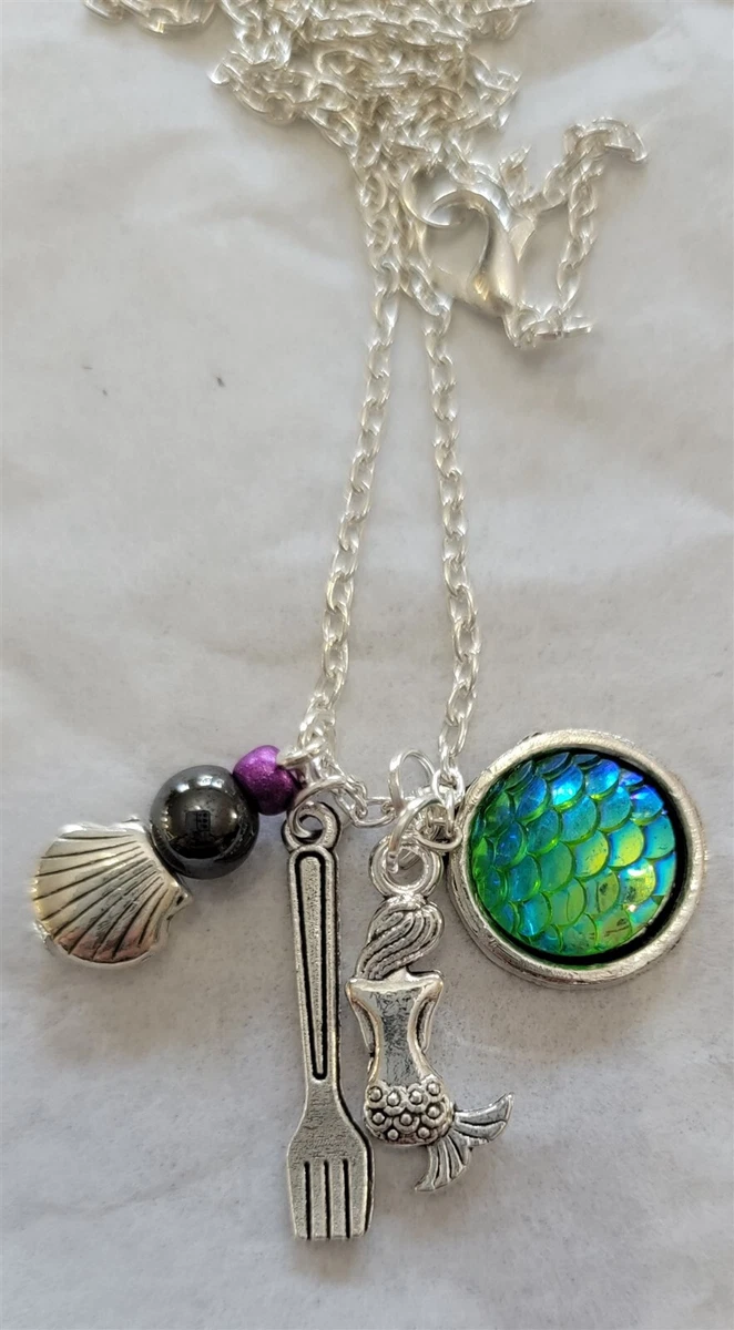 Victorian Trading Little Mermaid Charm Pendant Necklace 29O