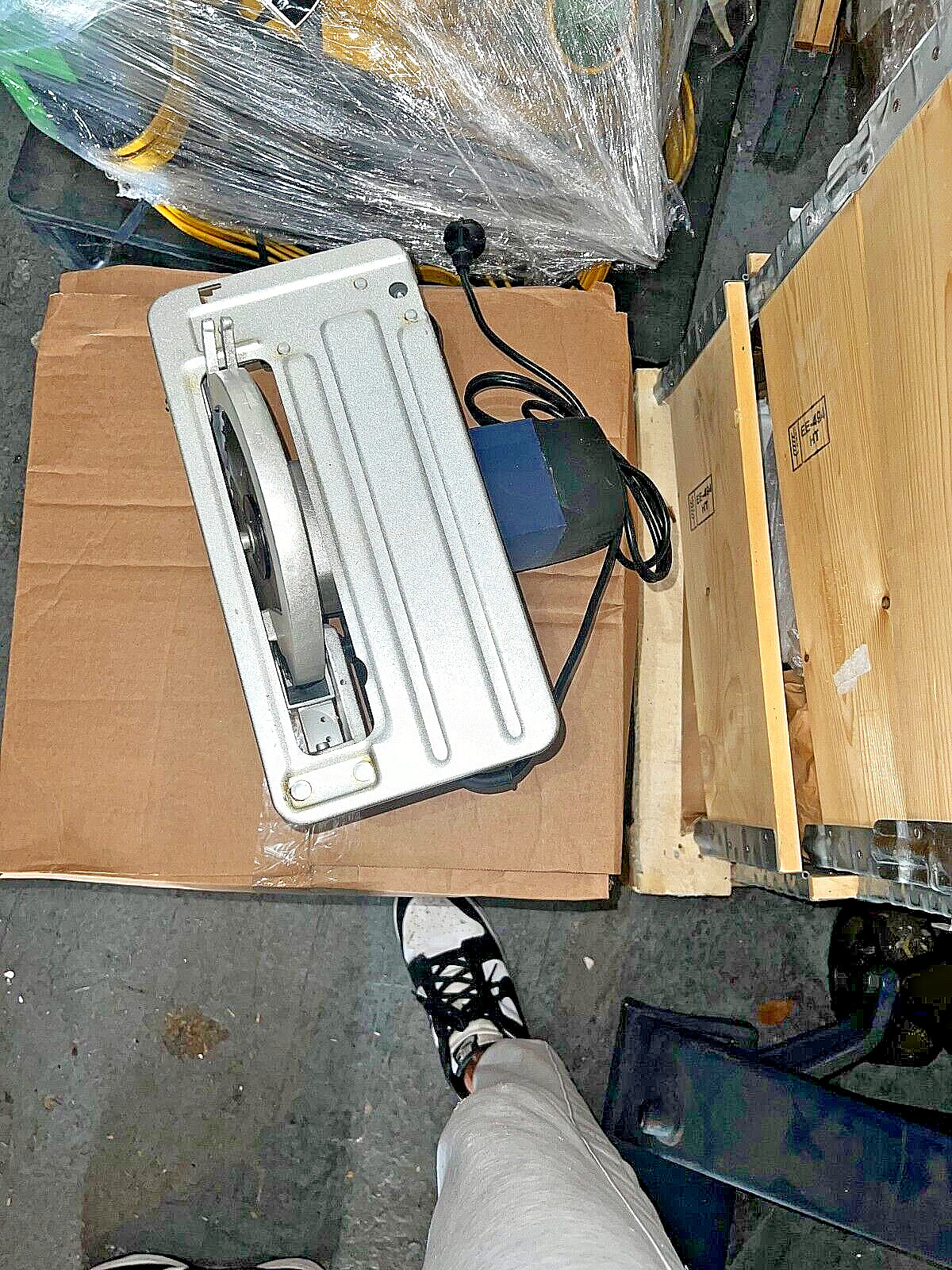 Circular Saw 230V (200mm x 40T x32mm)