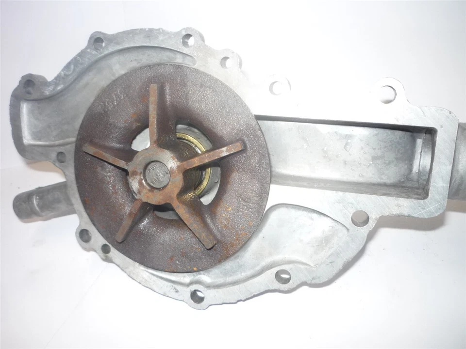 Bomba de agua Buick 1962-66 nueva hecha en EE. UU. con impulsor de metal con aire acondicionado Foto 3 de 3