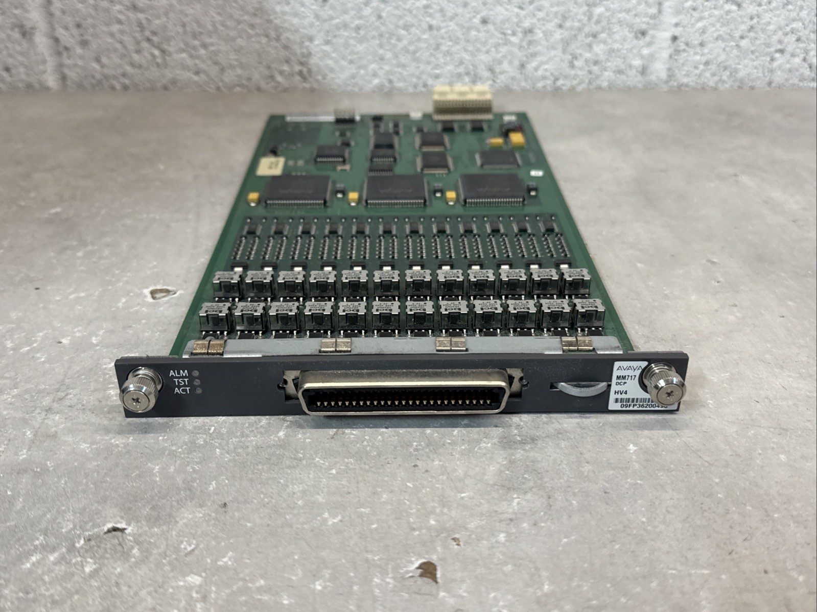 Avaya MM717 VH4 DCP 24-Port Digital Media Module – PN: 700394711