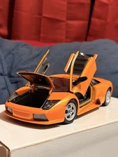 1:18 Scale 2004 Lamborghini Murcielago LP 640 - Arancio Atlas
