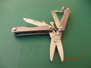 Leatherman Squirt S4 Multi tool Siver Retired